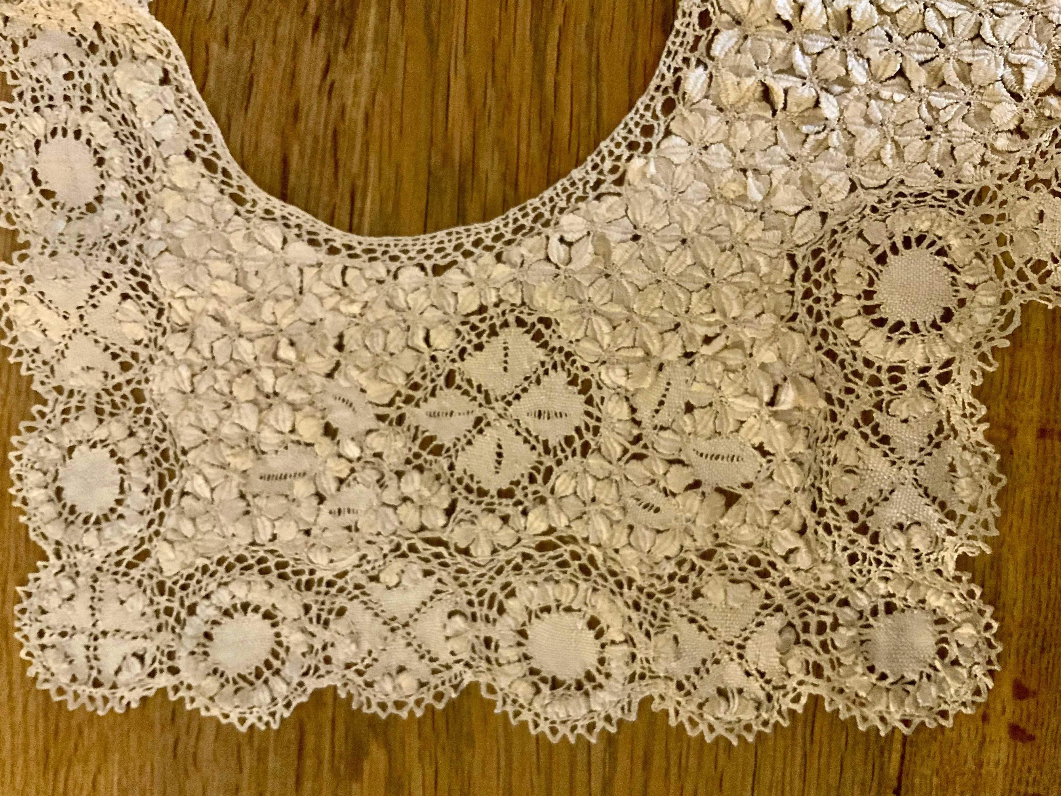 Antique Collar - Lace - 1900