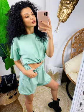 Completo sportivo maglia e short menta