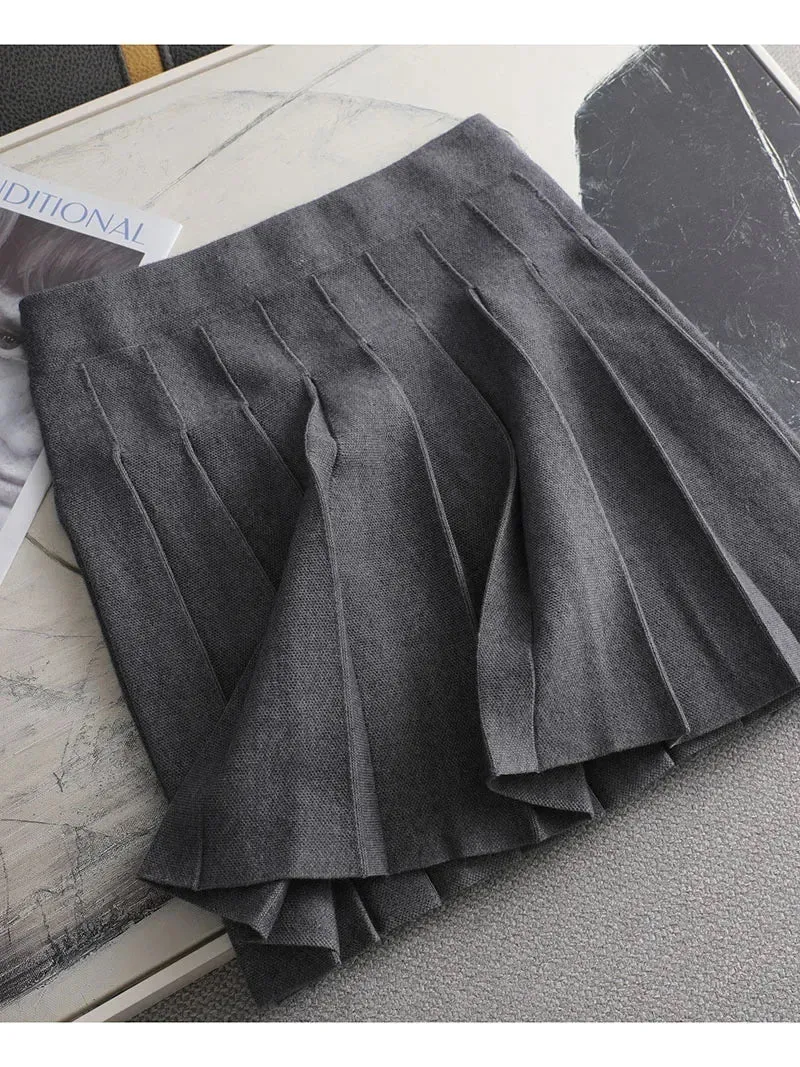 Pleated mini skirt