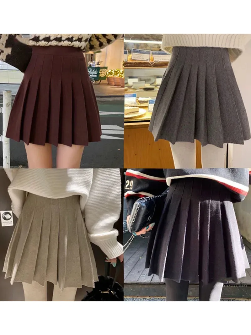 Pleated mini skirt