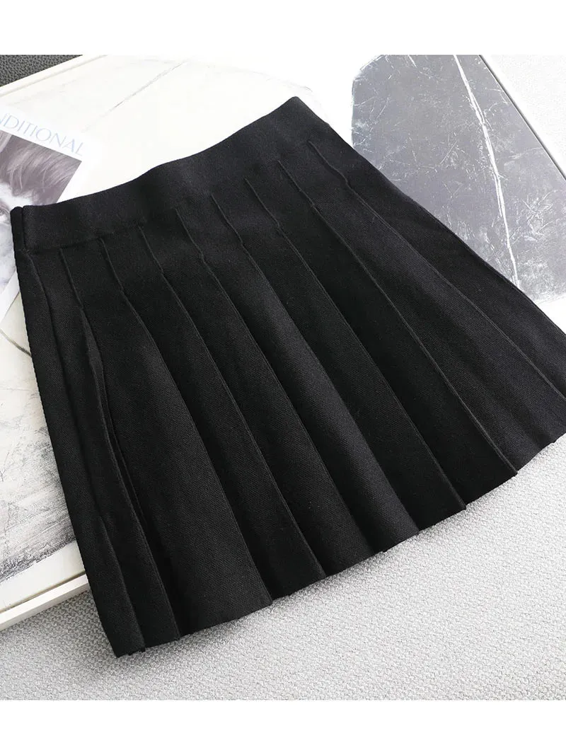 Pleated mini skirt