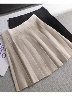 Pleated mini skirt
